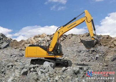 柳工國(guó)四挖掘機(jī)重磅發(fā)布 工程機(jī)械技術(shù)研發(fā)邁入新紀(jì)元